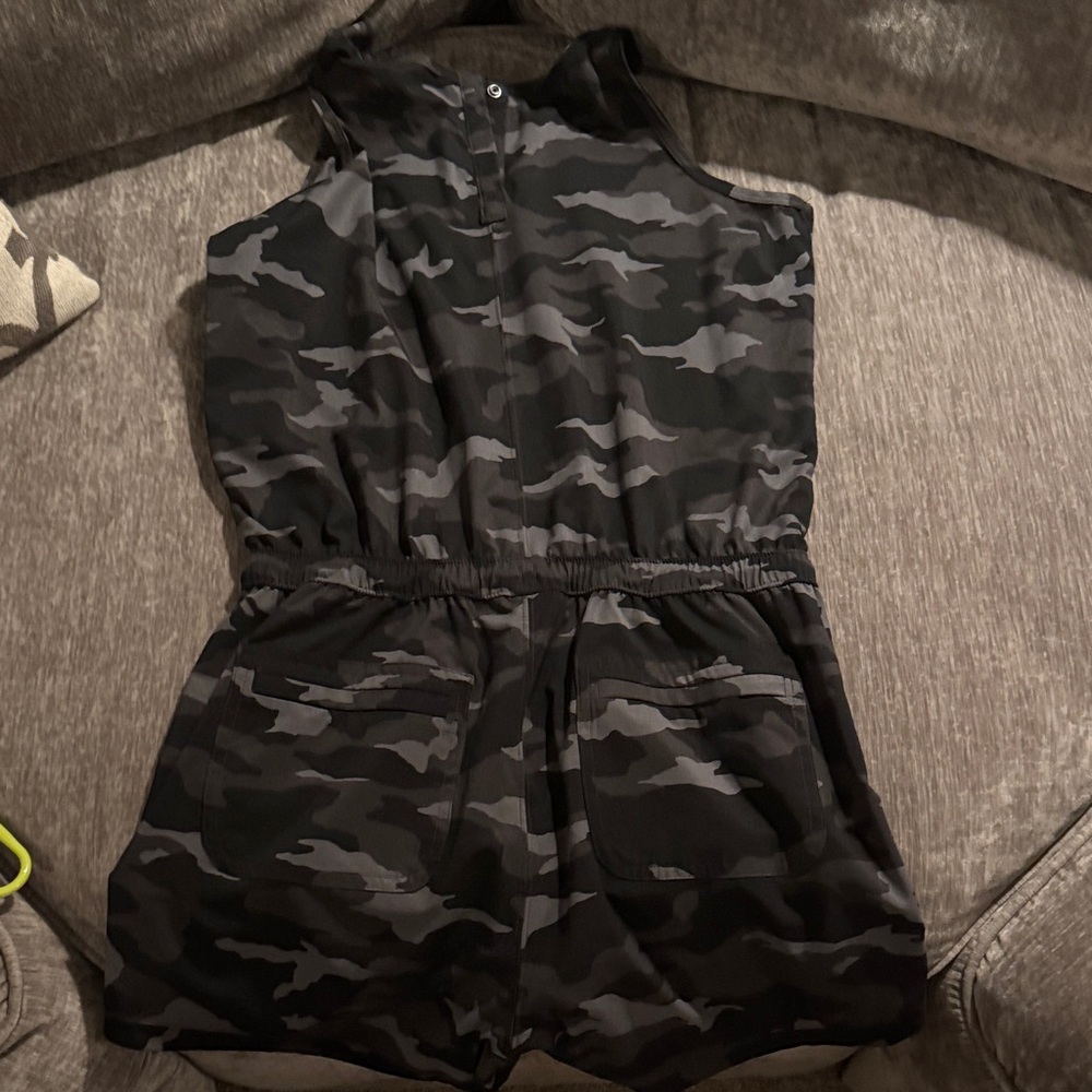 Athleta Girls' Black & Gray Camo Sleeveless Romper